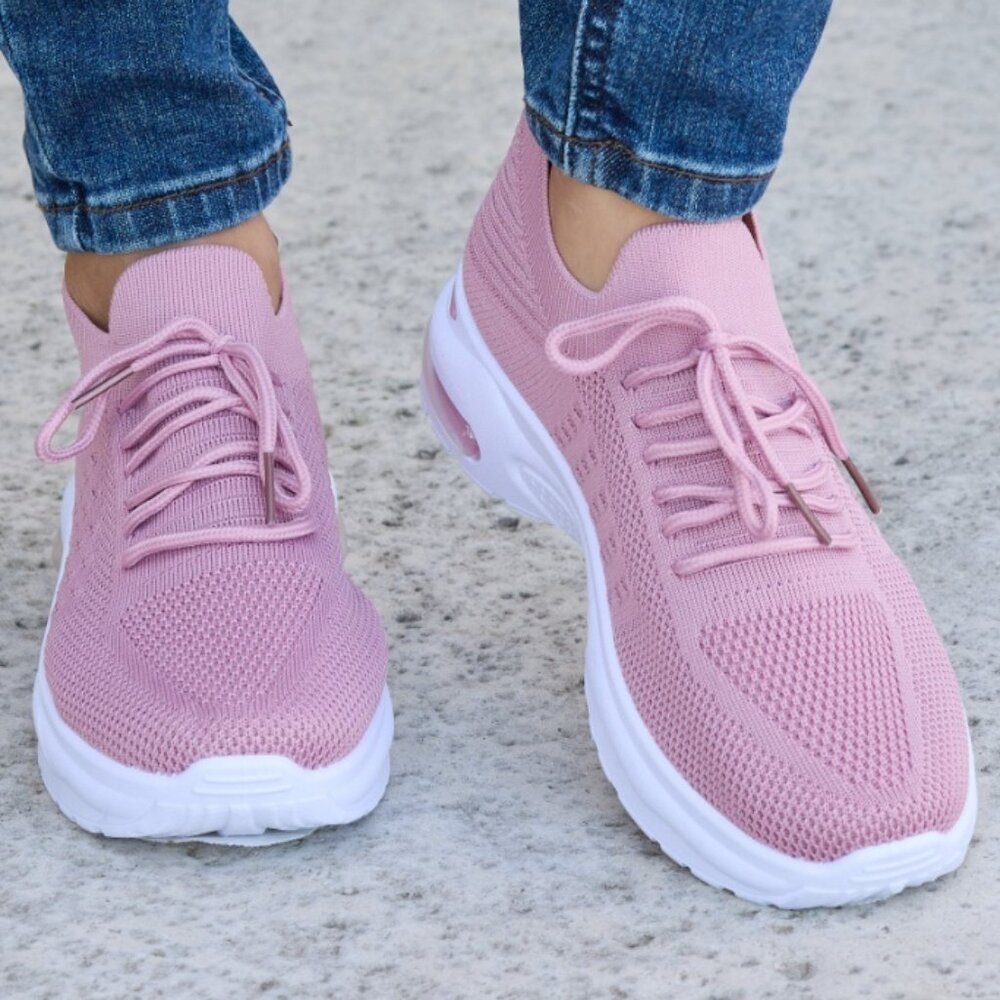 Breathable Mesh Lace-Up Round Toe Athletic Shoes